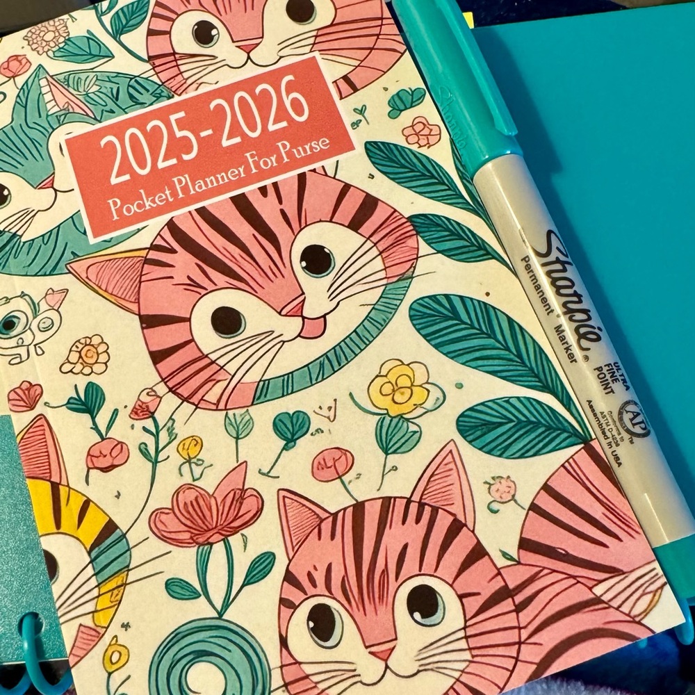 NWT brand new 2025–2026 Cat pocket planner for purse free teal fine point